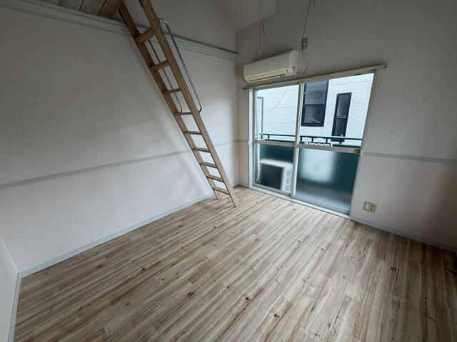 ＰＡＬＡＣＩＯ　ＭＡＴＳＵＤＯ　１６５０の洋室