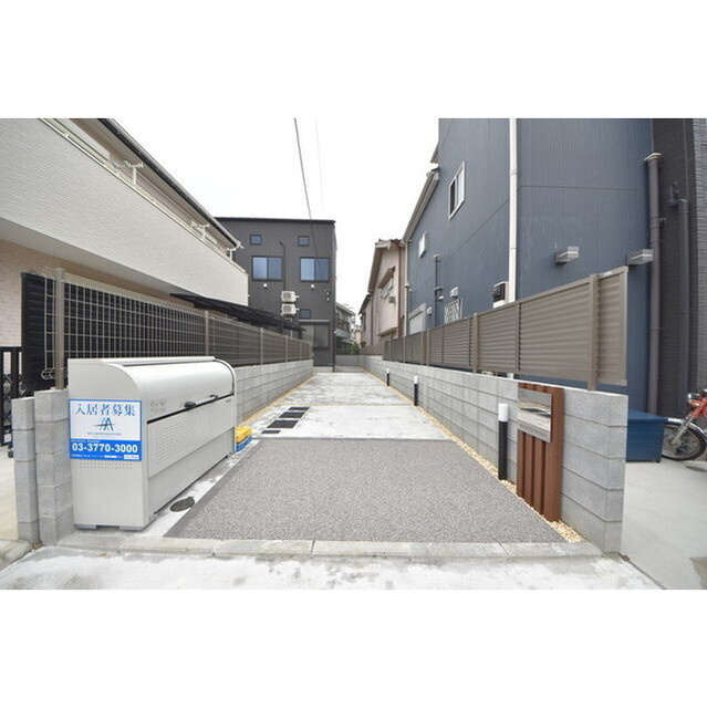 ハーモニーテラス北小岩ⅩⅢの駐車場