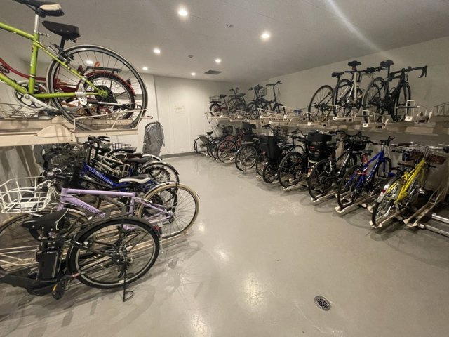 桜ヒルズ九段北の駐車場