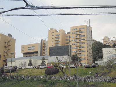 帝京大学 徒歩11分。大学・短大 810m