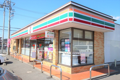 セブン-イレブン 君津西坂田４丁目店まで250ｍ
