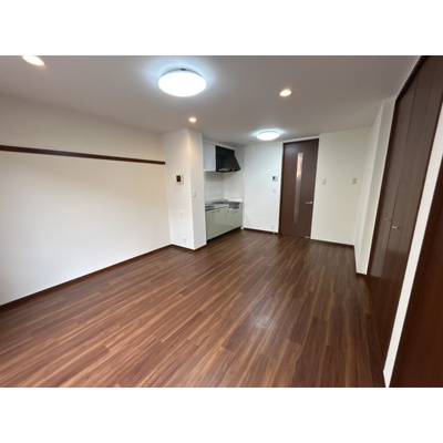 【居間・リビング】 | スクエア駅南B棟