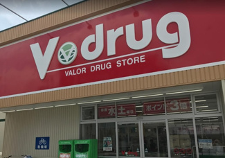 V・drug福江店 徒歩10分。 780m