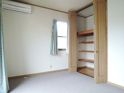 洋室6帖　カーテン等は設備ではありません