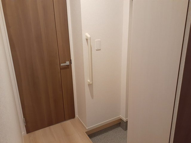 コンテ　Ｍの玄関