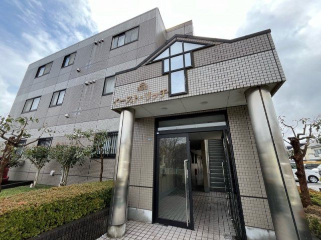 イーストリッチの外観