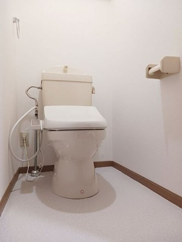 ラフィーネ美術館前のトイレ