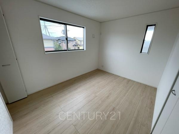 クレイドルガーデン前橋市青柳町第２８　４号棟の洋室|２面採光の明るい洋室です