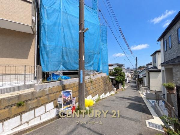 川崎市中原区井田３丁目の新築一戸建の前面道路含む現地写真|閑静な住宅街につき住環境良好です♪
お気軽にお問い合わせください。