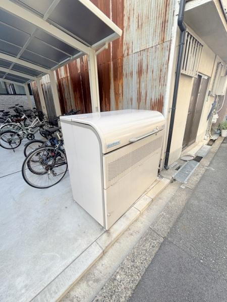 ALEGRIA南市岡のエントランス