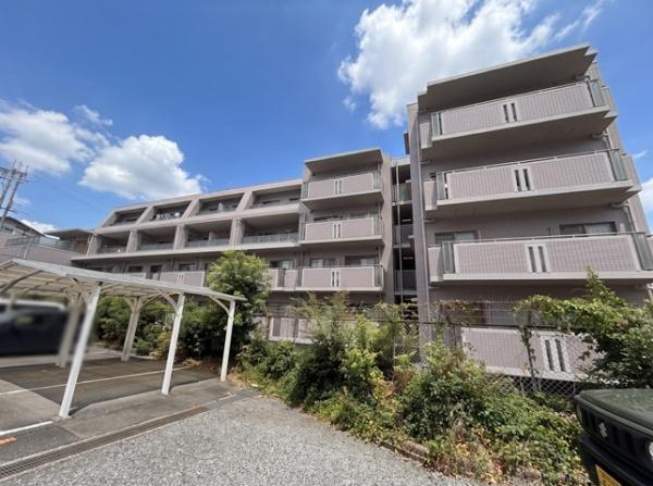 生駒ロイヤルマンションの間取り