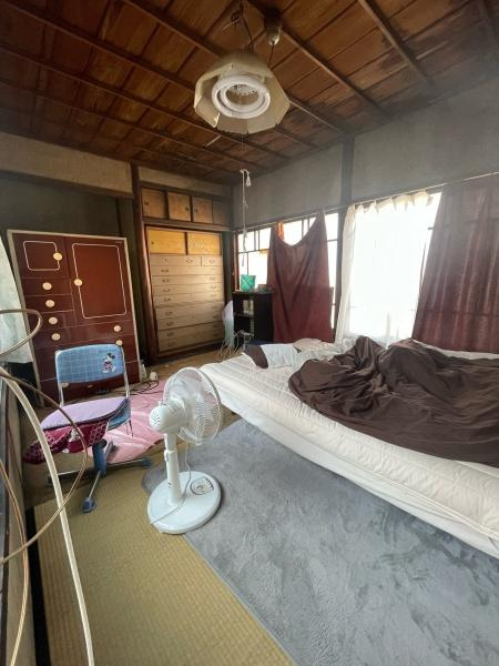 瀬戸市朝日町・中古戸建の寝室