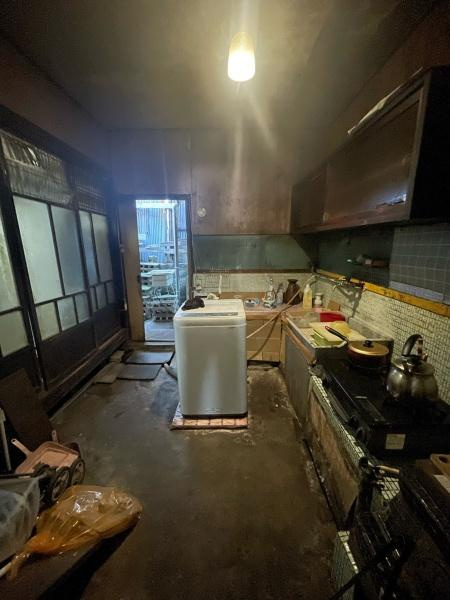 瀬戸市朝日町・中古戸建のキッチン