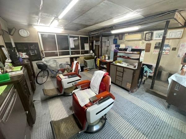 瀬戸市朝日町・中古戸建の内装|1階店舗