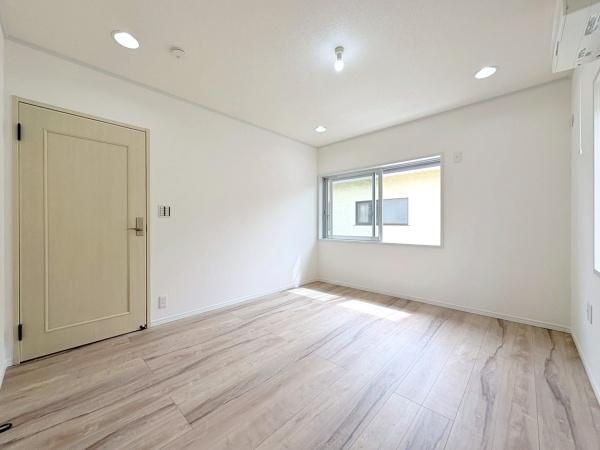 綾瀬市上土棚中６丁目の中古一戸建の洋室