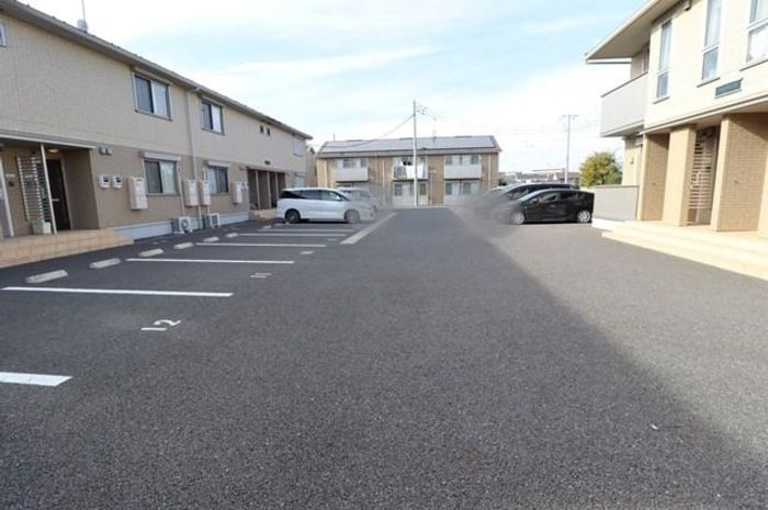 アネシス　Ⅲの駐車場|カースペースがあります