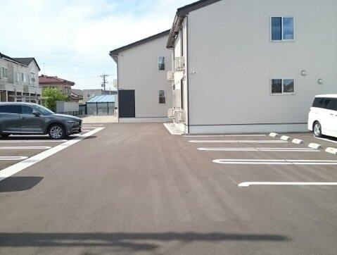 サンテェラスⅡ　Ｂの駐車場