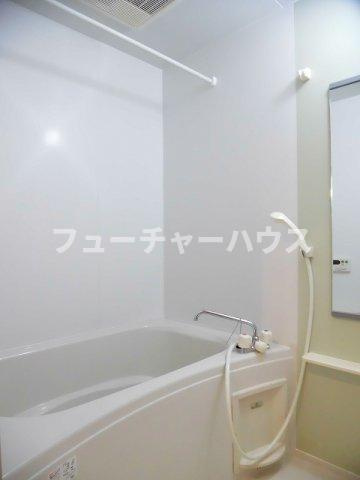 エストレーノ見川１００の浴室