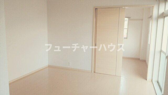 メゾン・ド・ニコルの居間・リビング
