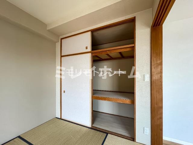 クレッセント東京リプライムの収納