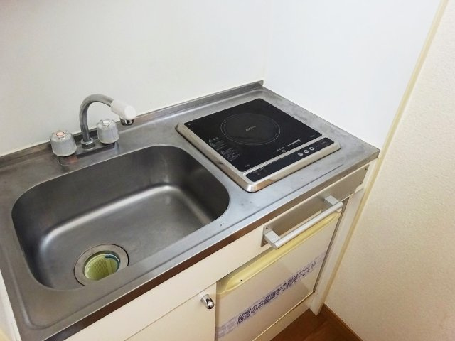 レオパレス金子のキッチン