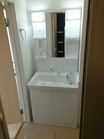 ドヌール小沢の洗面所