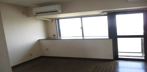 ライオンズマンション川越南古谷の居間・リビング|バルコニー側LD