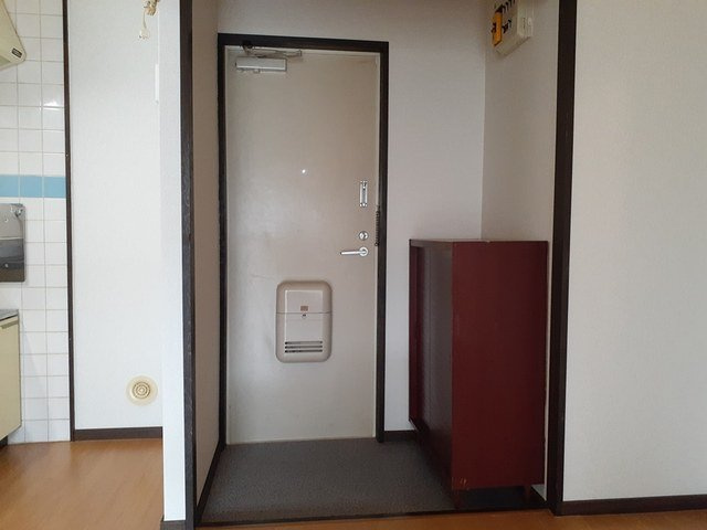 エルディム石崎の玄関
