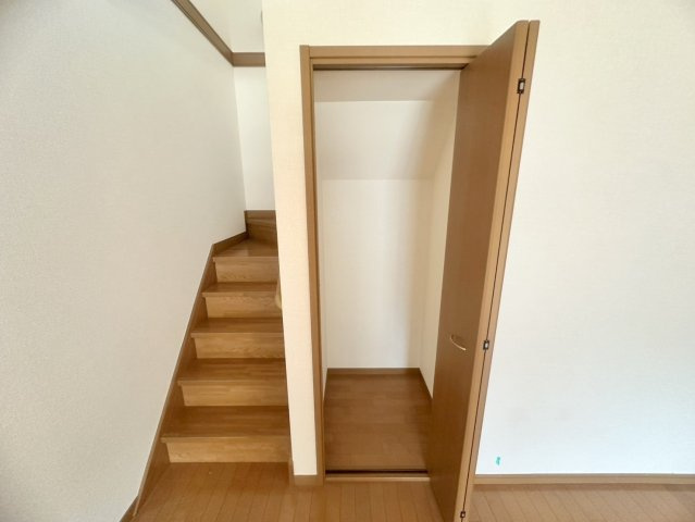 アゼリアの内装