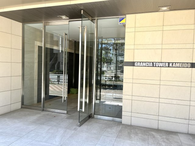グランシアタワー亀戸のエントランス