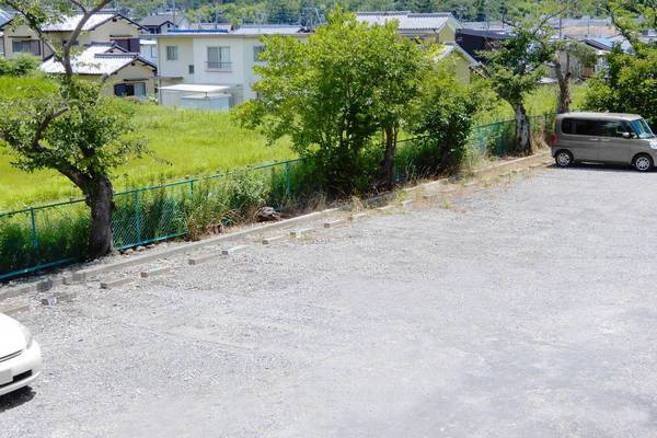 ビレッジハウス瀬田5号棟の駐車場