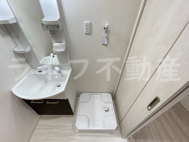 フジパレス八戸ノ里Ⅲ番館の洗面所|忙しい朝には欠かせない洗面所です