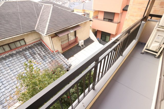 塩屋町３丁目戸建のバルコニー