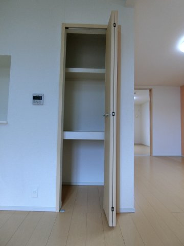 ルトンセランの収納|イメージ202号室の写真（反転あり）