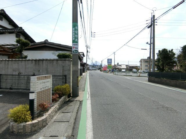 ルトンセランの周辺