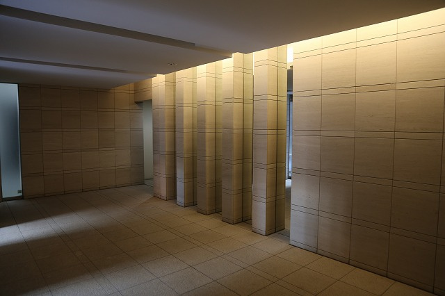 新宿区四谷坂町の賃貸マンションのロビー