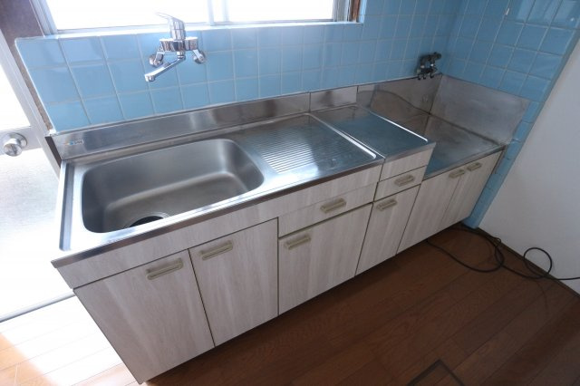 山手5丁目戸建のキッチン
