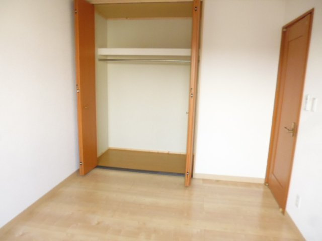 西8南32借家（旭邸）の洋室