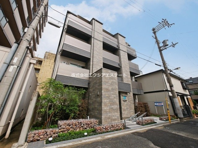 ウェルスクエア長居公園Ⅱの外観