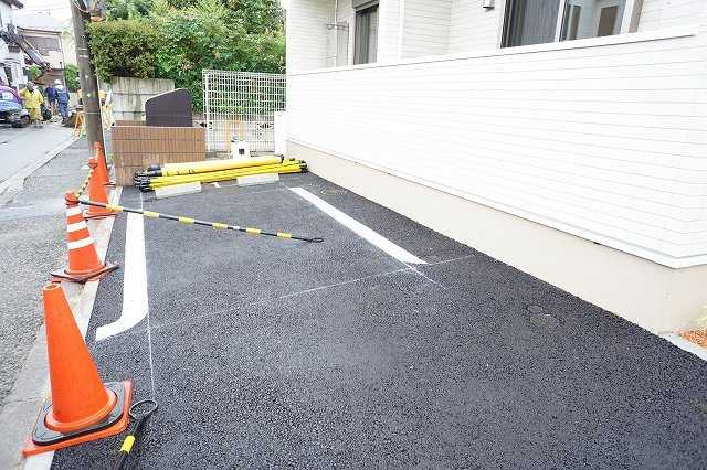 カーサ・ルーチェの駐車場