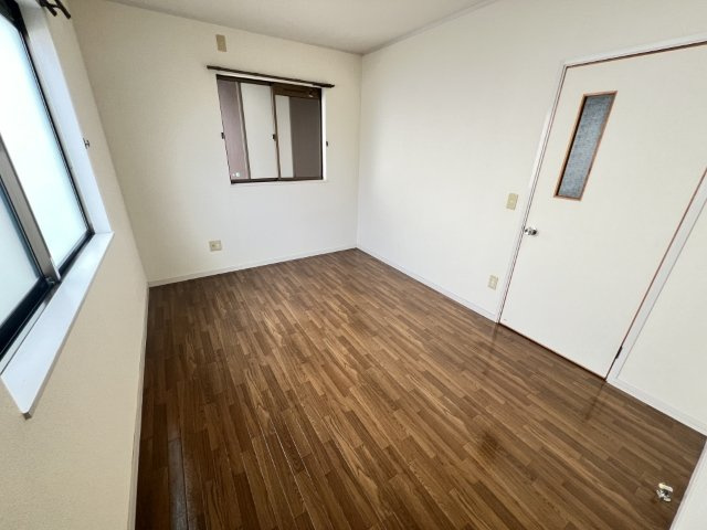 エルコートの洋室|コンパクトで使いやすい洋室です
