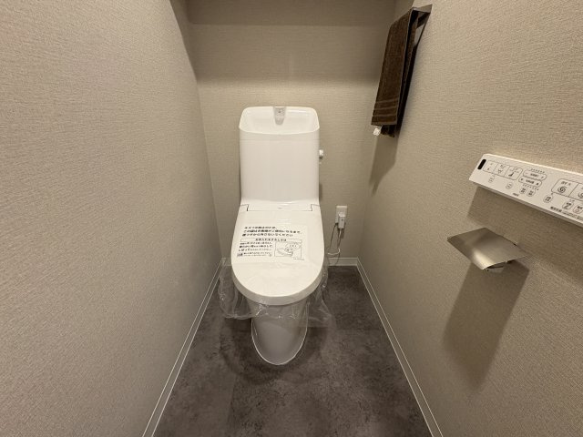 プレサンスロジェ西崎レーヴタワーのトイレ|シンプルで使いやすいトイレです