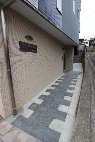 サンマリン海岸通のエントランス