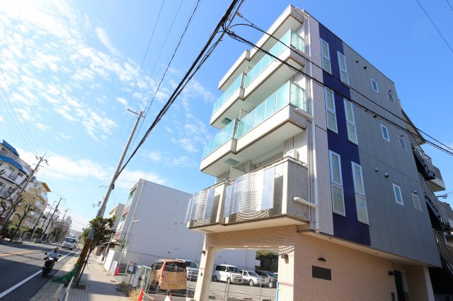 サンマリン海岸通