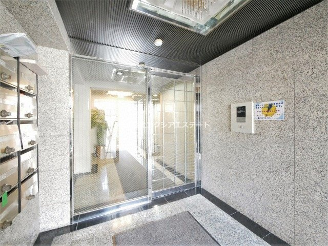 サンプラザ上汐のロビー