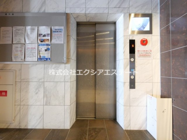プレサンス玉造駅前ルージュのロビー