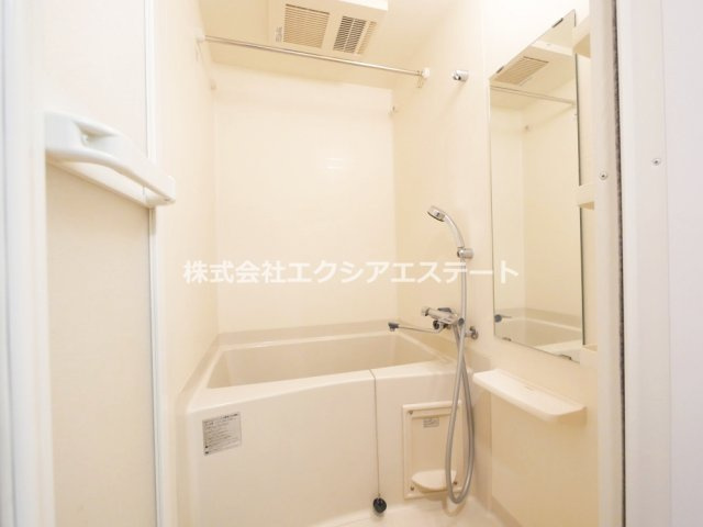 プレサンス玉造駅前ルージュの浴室