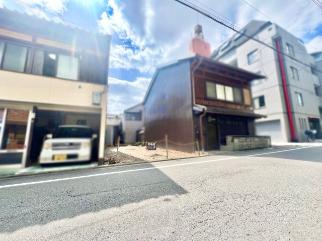 【前面道路含む現地写真】の画像