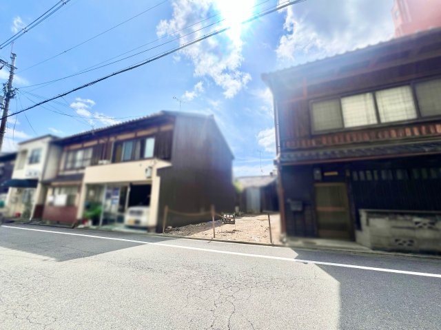 【前面道路含む現地写真】の画像