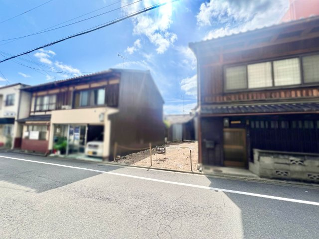 【前面道路含む現地写真】の画像